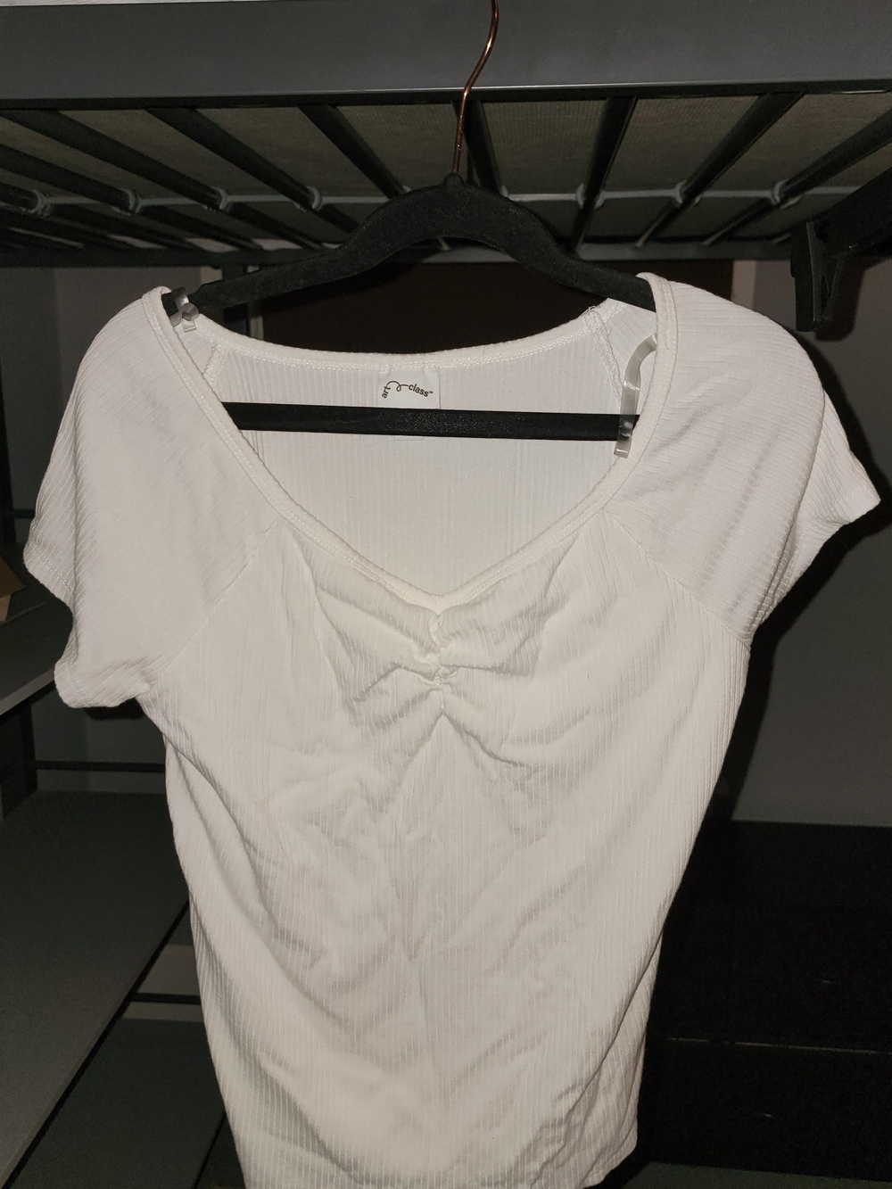 Art Class White Ribbed Short Sleeve Sweetheart Top